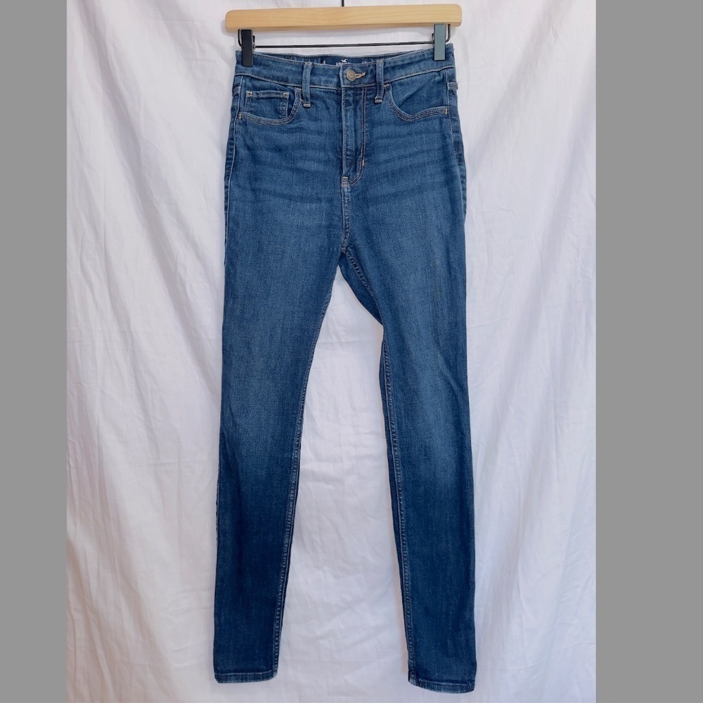 Hollister Soft Stretch Dark Wash Denim Ultra High Rise Super Skinny Jean size 26